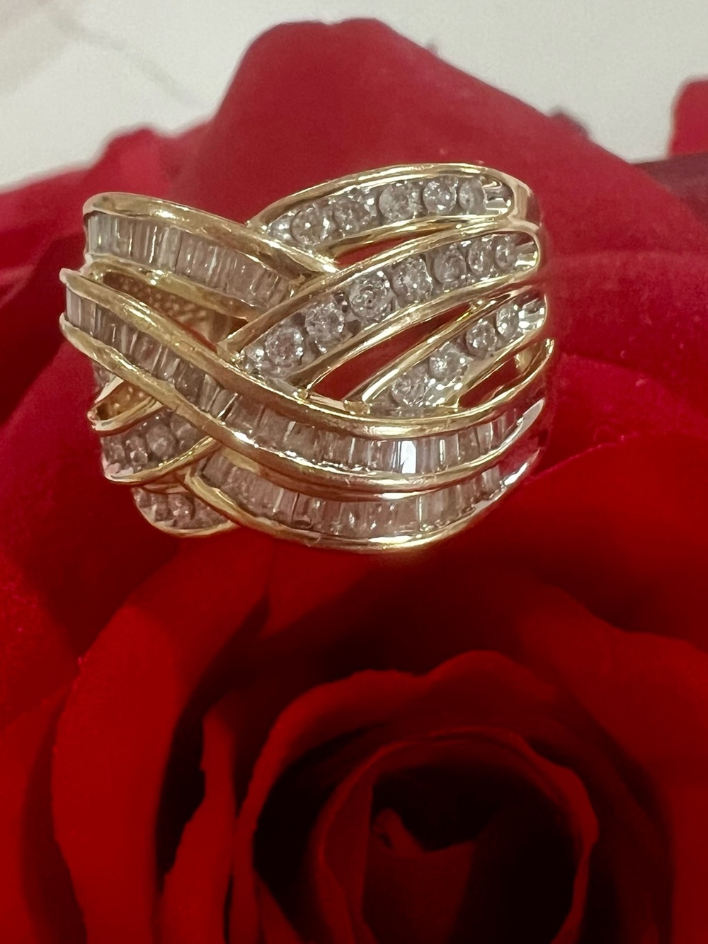 Sun 10K Yellow Gold Baguette Diamonds Statement Crossover Wide Band Knot Ring 7